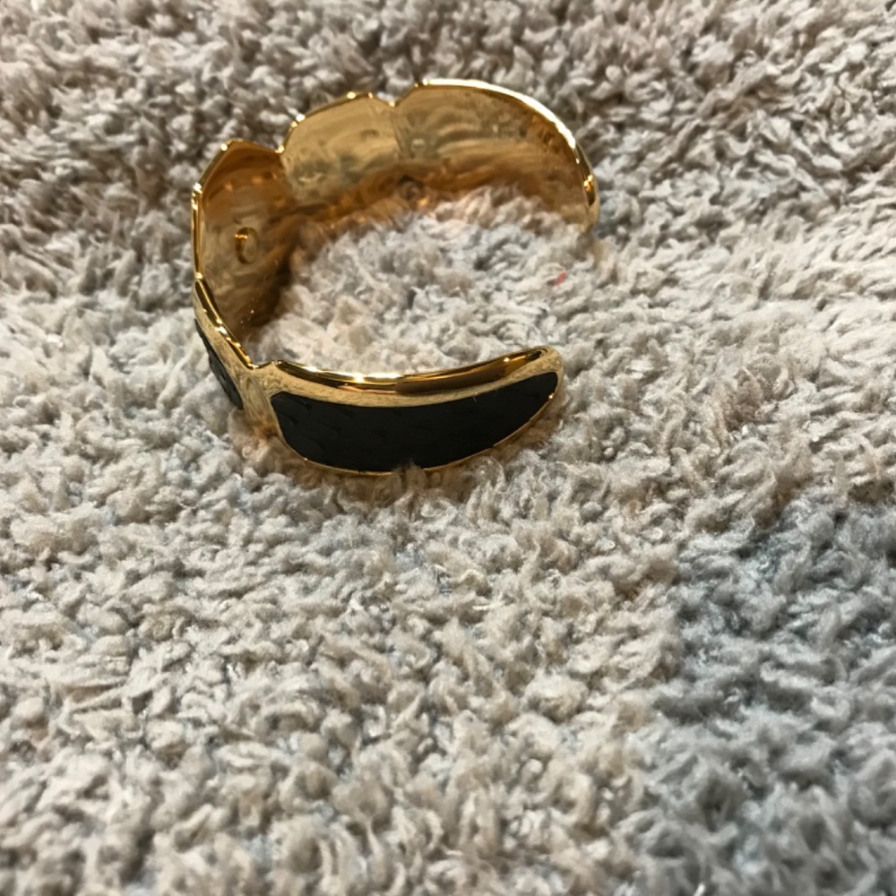Rustic Cuff cuff bracelet - Picture 2 of 3